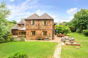 rear of property - click for photo gallery